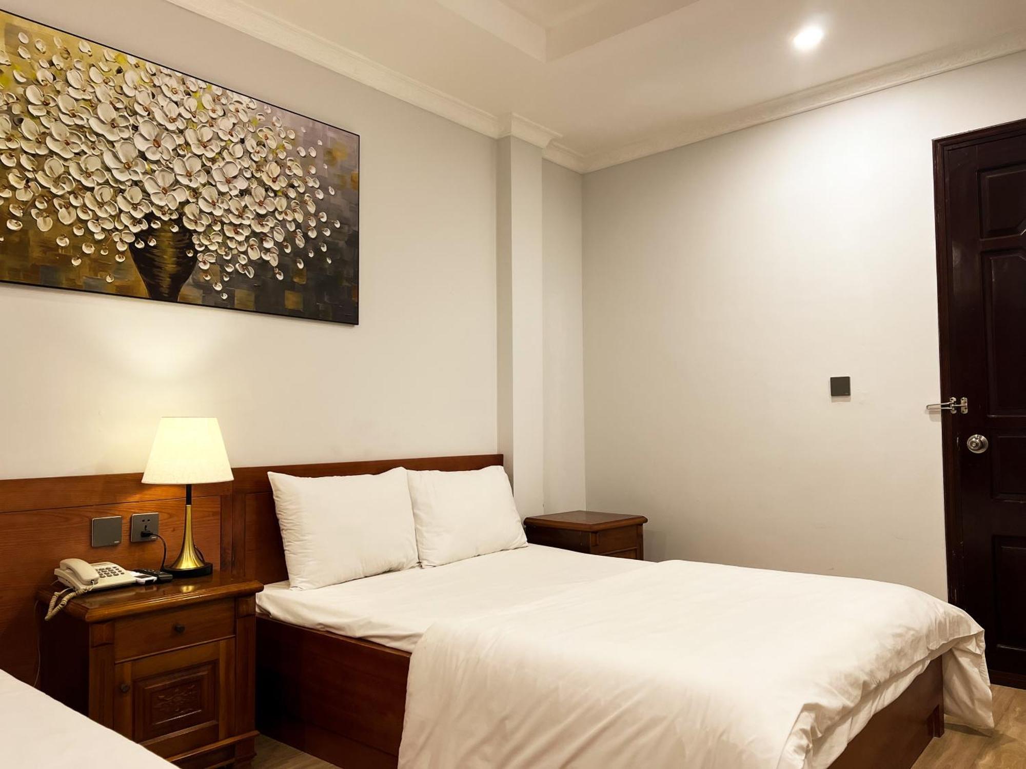 Ven Ho Hotel Hanoi Exterior photo